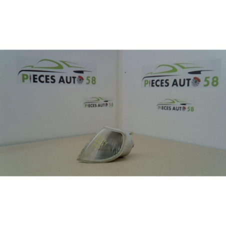 Optique avant secondaire gauche (feux)(clignotant) CITROEN SAXO PHASE 1 d’occasion