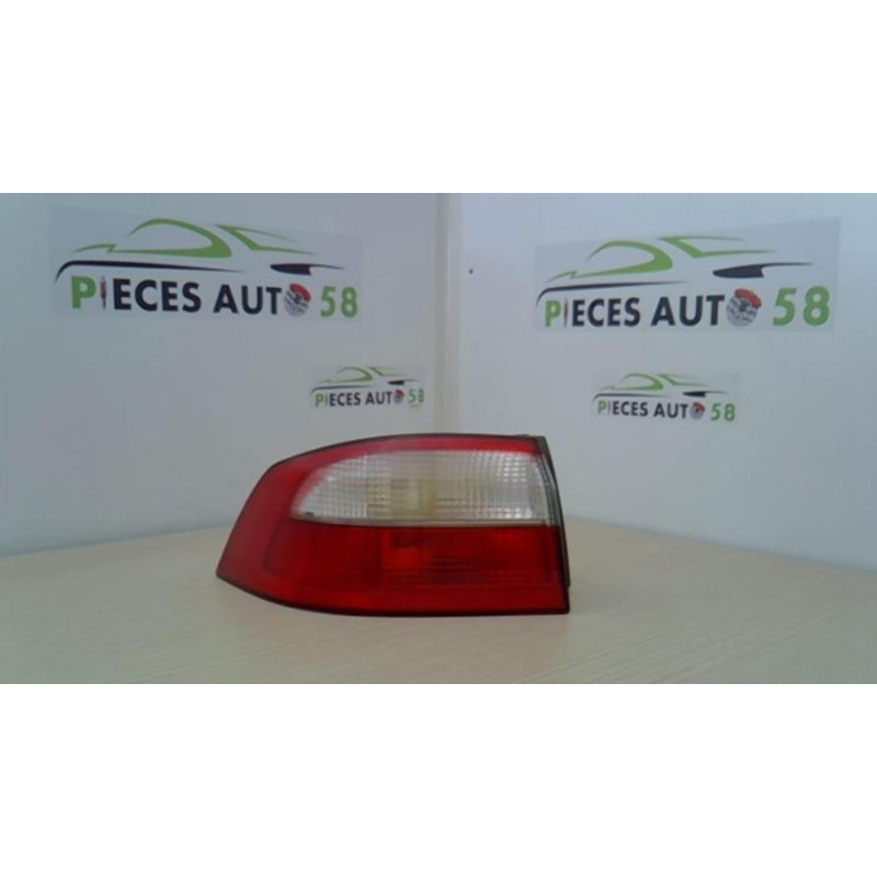Feu arriere principal gauche (feux) RENAULT LAGUNA 2 PHASE 1 d’occasion