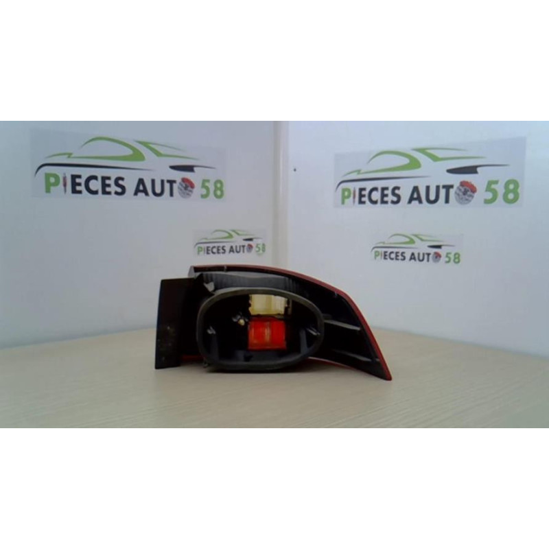 Feu arriere principal gauche (feux) RENAULT LAGUNA 2 PHASE 1 d’occasion