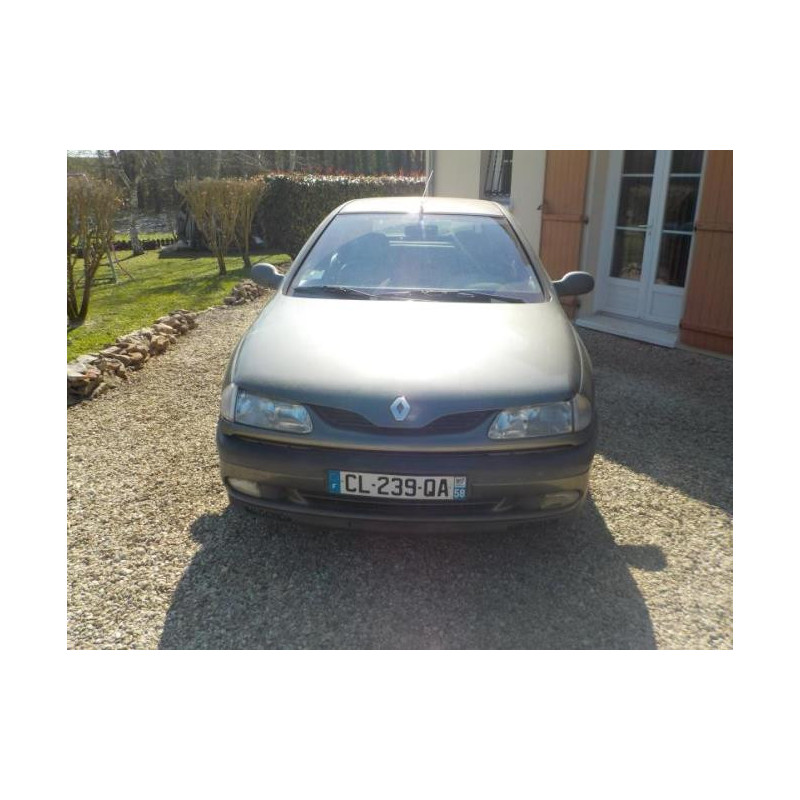 Optique avant principal droit (feux)(phare) RENAULT LAGUNA 1 PHASE 2 d’occasion