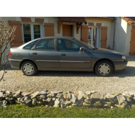 Optique avant principal droit (feux)(phare) RENAULT LAGUNA 1 PHASE 2 d’occasion