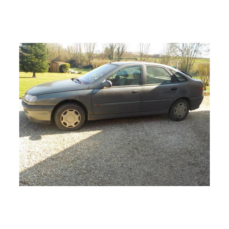 Optique avant principal droit (feux)(phare) RENAULT LAGUNA 1 PHASE 2 d’occasion