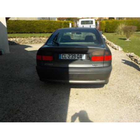Optique avant principal droit (feux)(phare) RENAULT LAGUNA 1 PHASE 2 d’occasion
