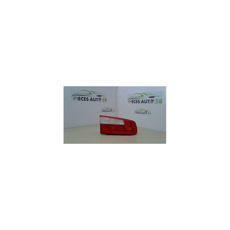 Feu arriere secondaire gauche (feux) RENAULT LAGUNA 2 PHASE 1 d’occasion