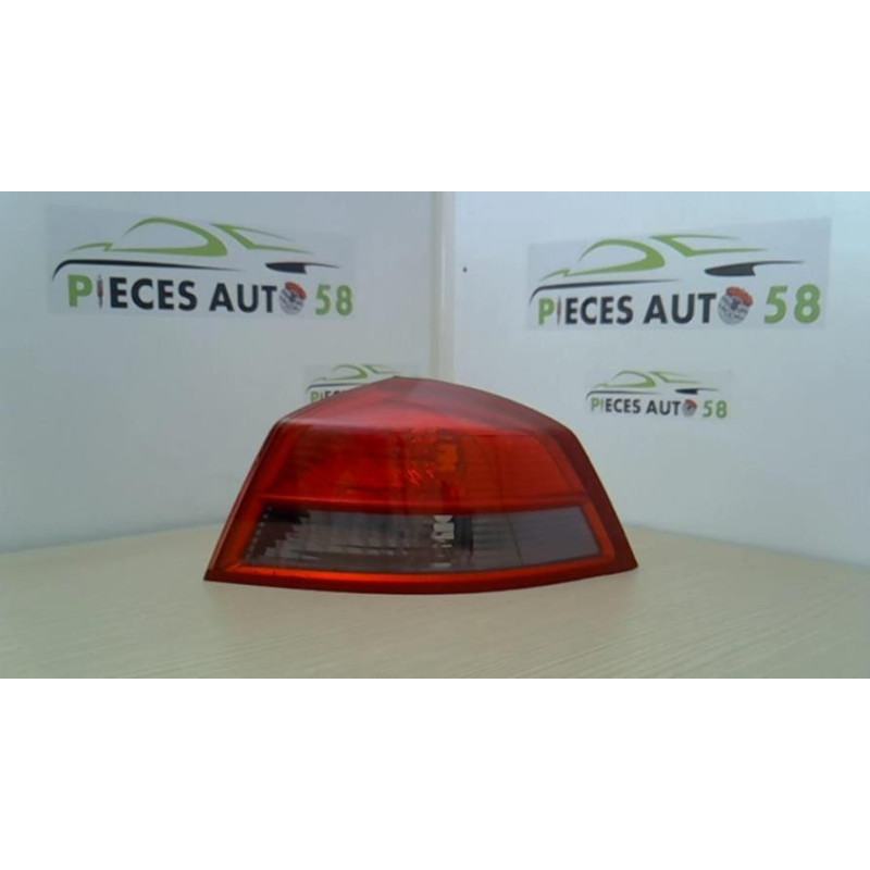 Feu arriere principal droit (feux) RENAULT VEL SATIS PHASE 1 d’occasion