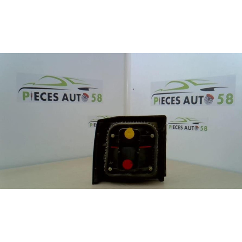 Feu arriere principal droit (feux) RENAULT R21 PHASE 1 d’occasion