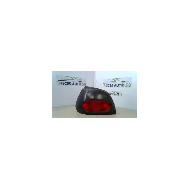 Feu arriere principal gauche (feux) RENAULT MEGANE 1 PHASE 1 d’occasion