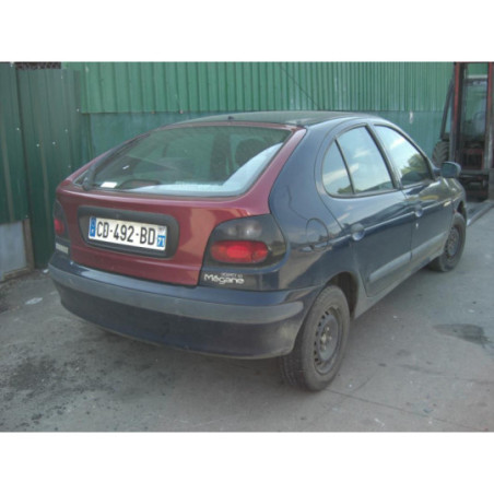 Feu arriere principal gauche (feux) RENAULT MEGANE 1 PHASE 1 d’occasion