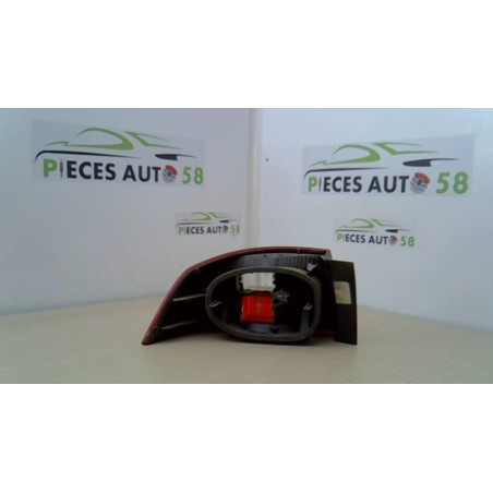 Feu arriere secondaire droit (feux) RENAULT LAGUNA 2 PHASE 1 d’occasion