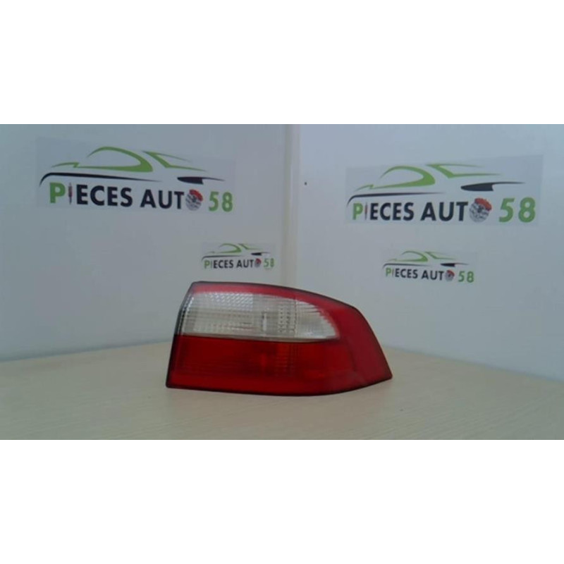 Feu arriere secondaire droit (feux) RENAULT LAGUNA 2 PHASE 1 d’occasion