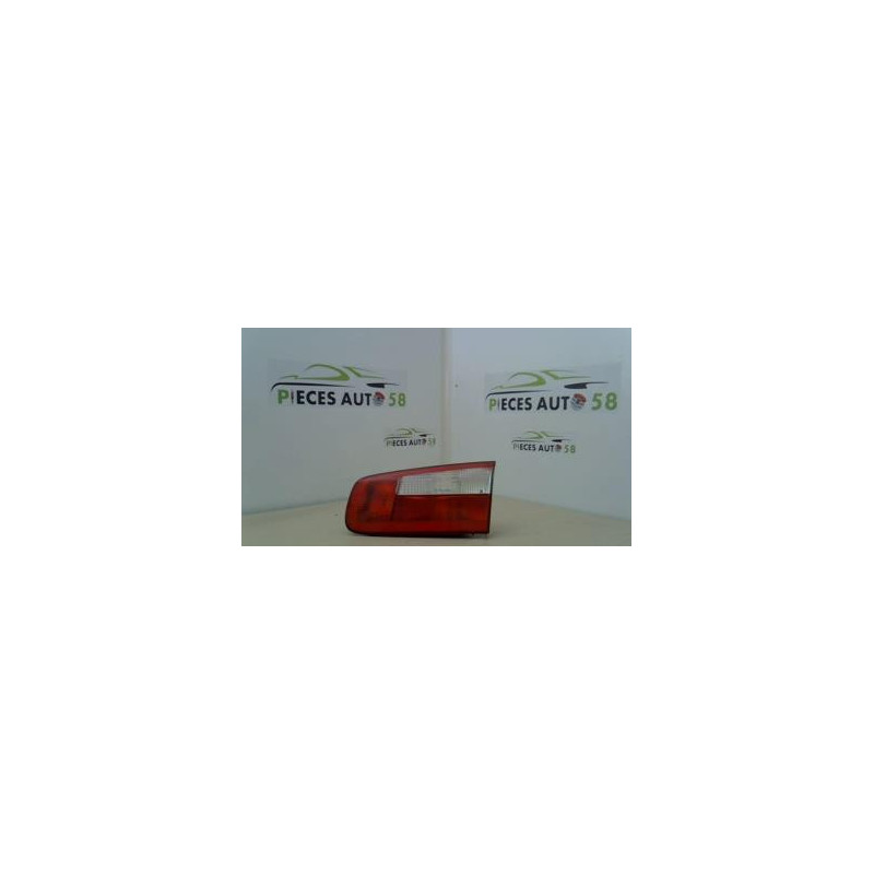 Feu arriere secondaire droit (feux) RENAULT LAGUNA 2 PHASE 1 d’occasion