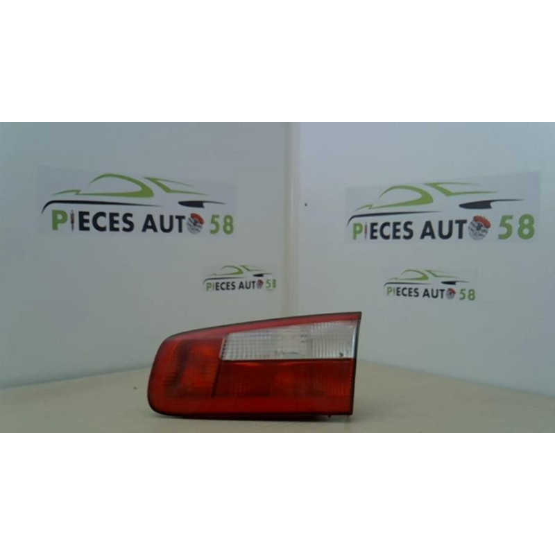 Feu arriere secondaire droit (feux) RENAULT LAGUNA 2 PHASE 1 d’occasion