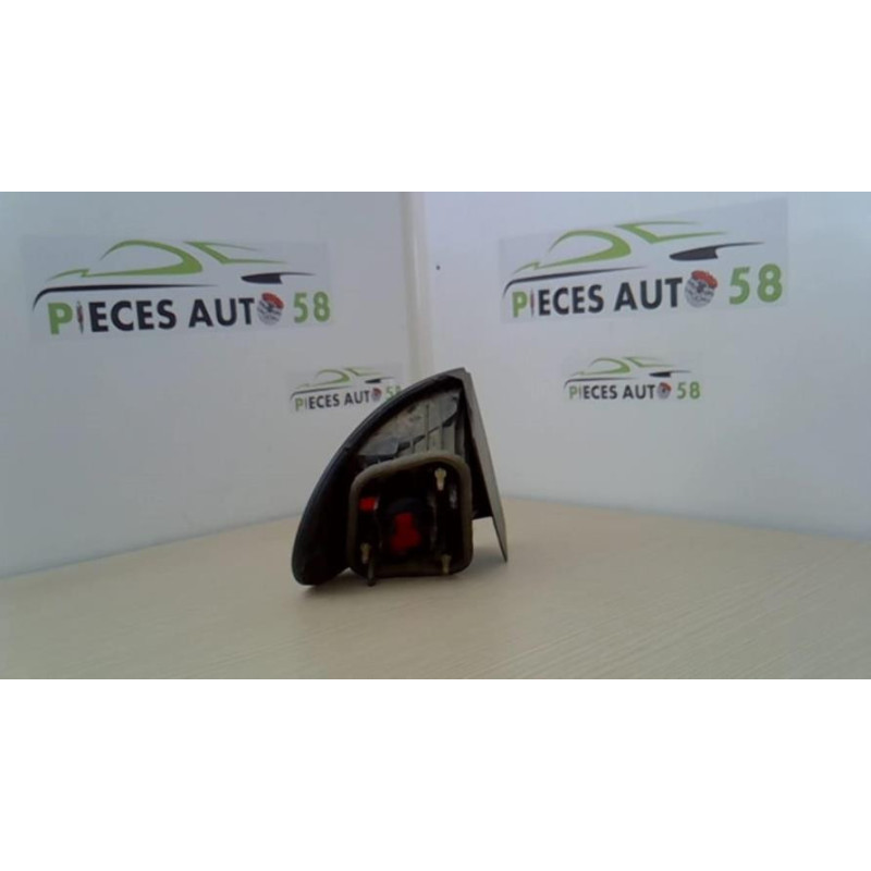Feu arriere principal gauche (feux) RENAULT MEGANE 1 PHASE 1 d’occasion
