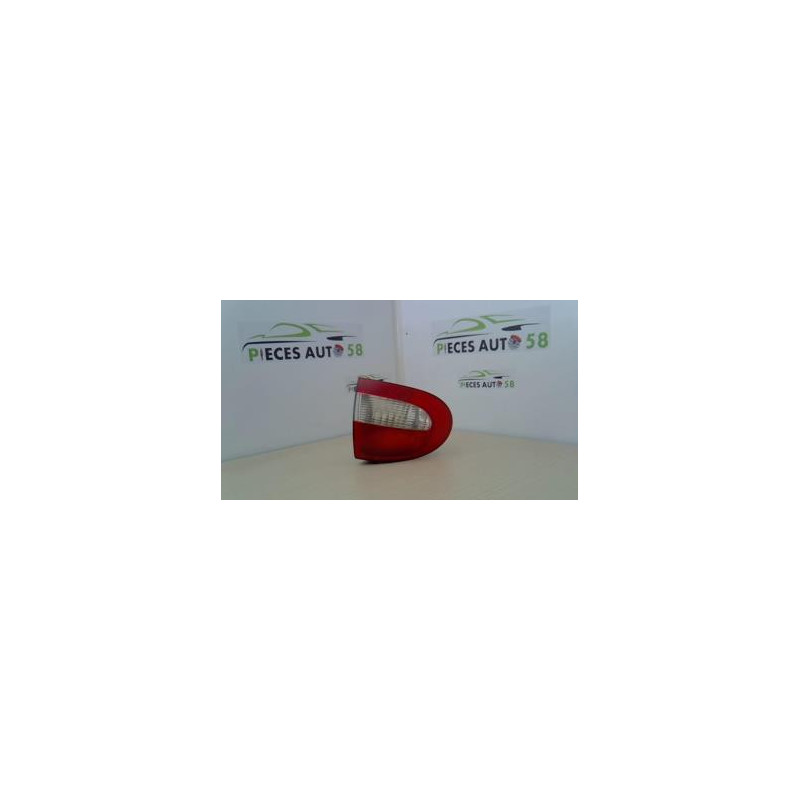 Feu arriere principal gauche (feux) RENAULT MEGANE 1 PHASE 1 d’occasion