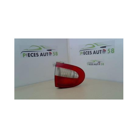 Feu arriere principal gauche (feux) RENAULT MEGANE 1 PHASE 1 d’occasion