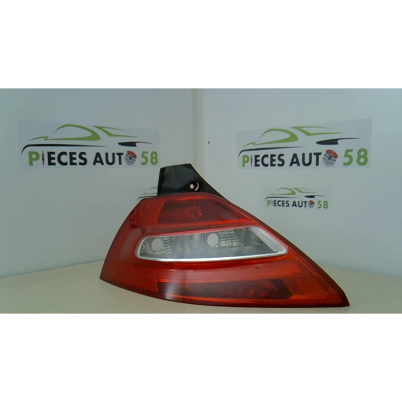 Feu arriere principal gauche (feux) RENAULT MEGANE 2 PHASE 1 d’occasion