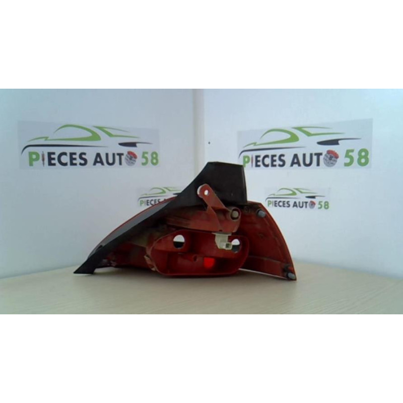 Feu arriere principal gauche (feux) RENAULT MEGANE 2 PHASE 1 d’occasion