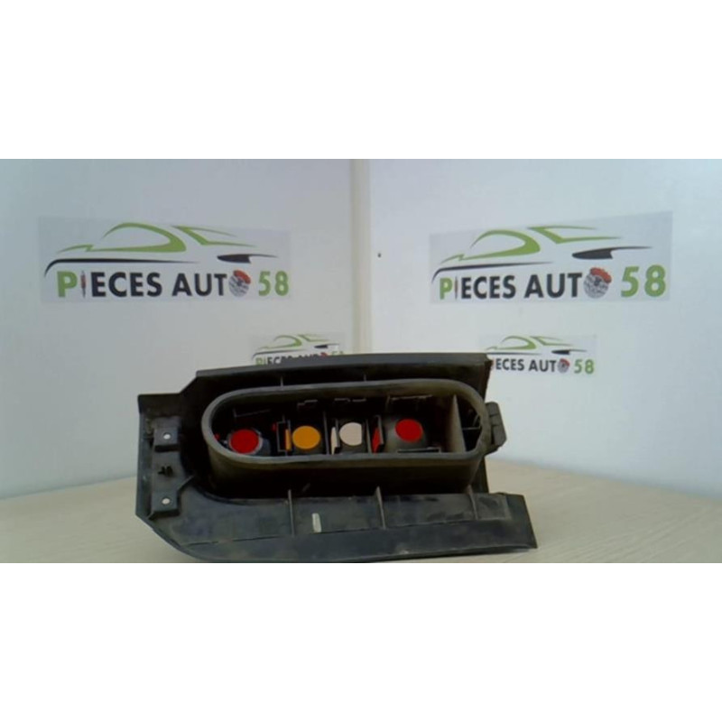 Feu arriere principal gauche (feux) RENAULT ESPACE 2 PHASE 1 d’occasion