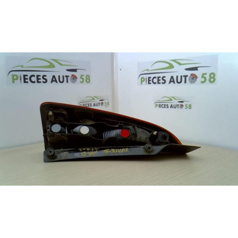 Feu arriere principal droit (feux) RENAULT ESPACE 4 PHASE 1 d’occasion