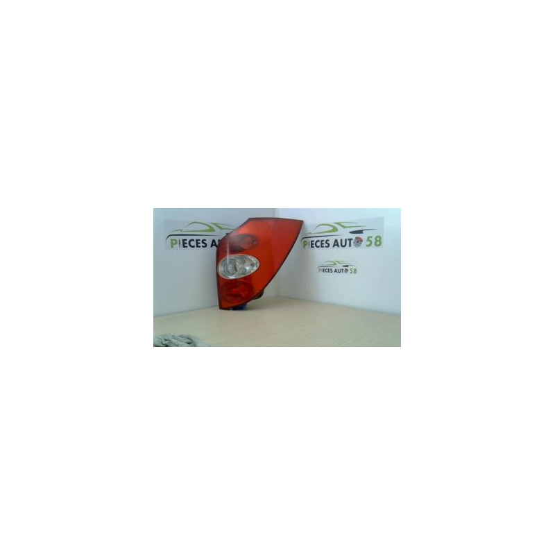 Feu arriere principal droit (feux) RENAULT 1.9 DCI 110 8V d’occasion