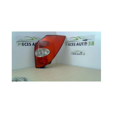 Feu arriere principal droit (feux) RENAULT 1.9 DCI 110 8V d’occasion