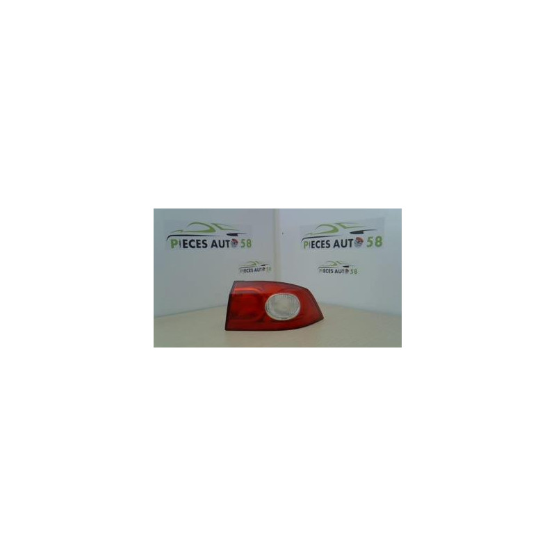 Feu arriere principal droit (feux) RENAULT LAGUNA 2 PHASE 2 d’occasion
