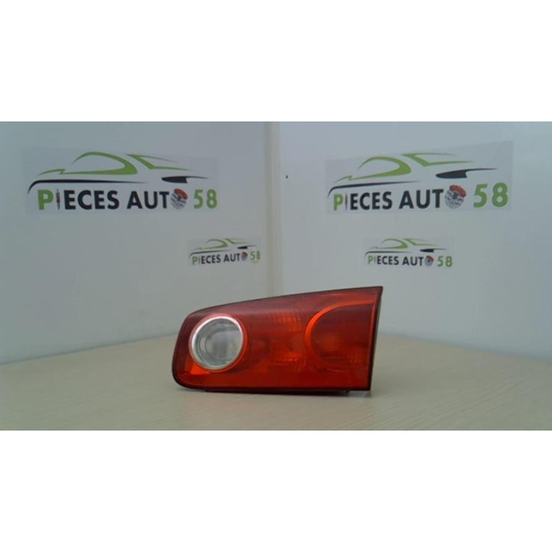 Feu arriere secondaire droit (feux) RENAULT LAGUNA 2 PHASE 2 d’occasion