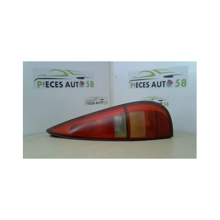 Feu arriere principal droit (feux) RENAULT LAGUNA 1 PHASE 2 BREAK d’occasion