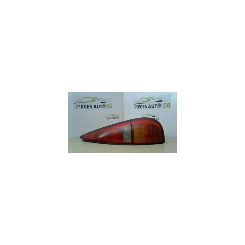 Feu arriere principal droit (feux) RENAULT LAGUNA 1 PHASE 2 BREAK d’occasion