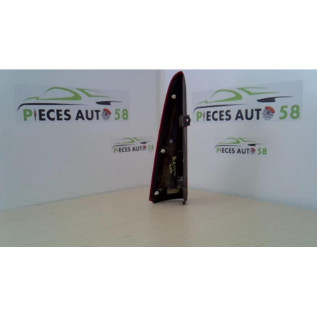 Feu arriere secondaire droit (feux) RENAULT KANGOO 2 PHASE 1 d’occasion