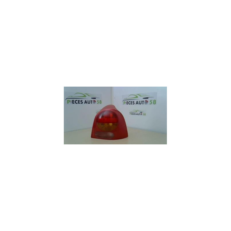 Feu arriere principal droit (feux) RENAULT TWINGO 1 PHASE 3 d’occasion
