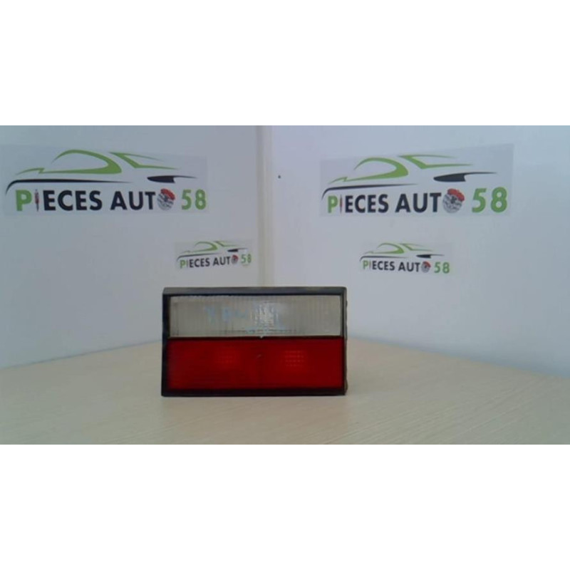 Feu arriere secondaire droit (feux) CITROEN XANTIA PHASE 2 d’occasion