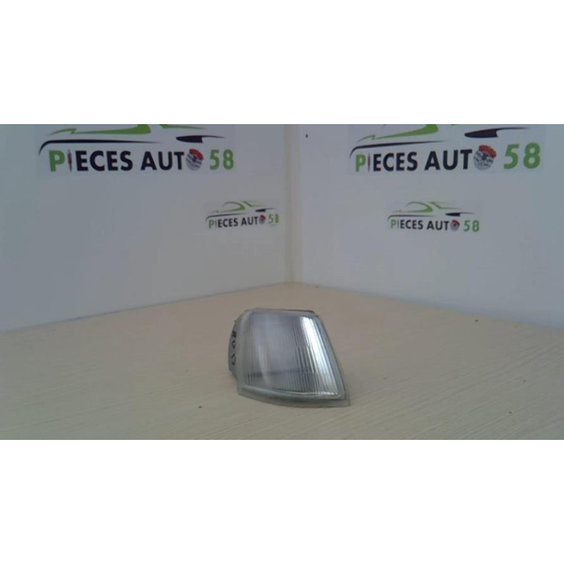 Optique avant secondaire droit (feux)(clignotant) CITROEN XANTIA PHASE 1 d’occasion