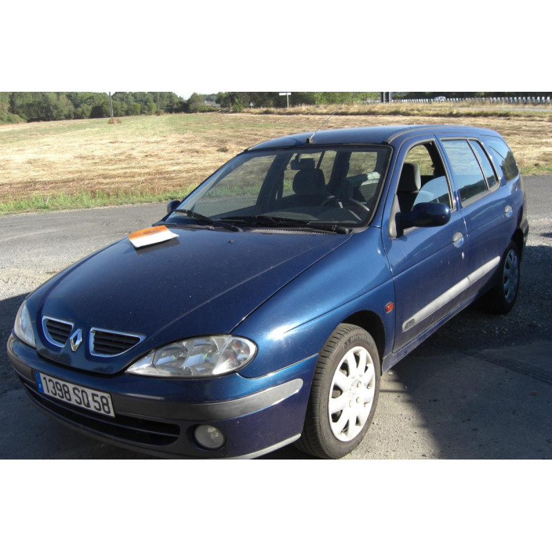 Feu arriere principal gauche (feux) RENAULT MEGANE 1 BREAK d’occasion