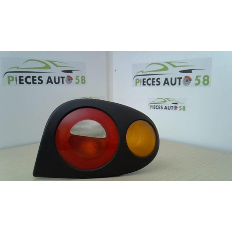 Feu arriere principal droit (feux) RENAULT MEGANE 1 PHASE 1 COUPE d’occasion
