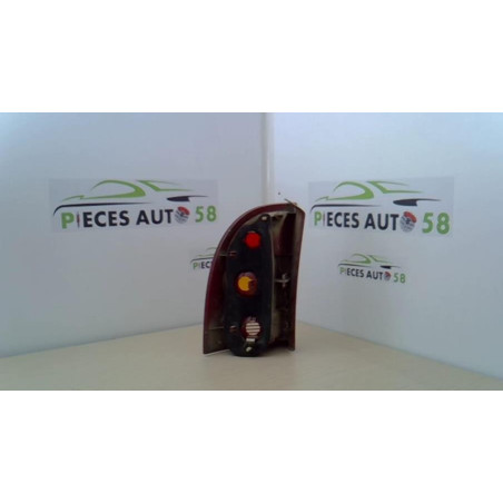 Feu arriere principal droit (feux) RENAULT MEGANE 1 BREAK d’occasion