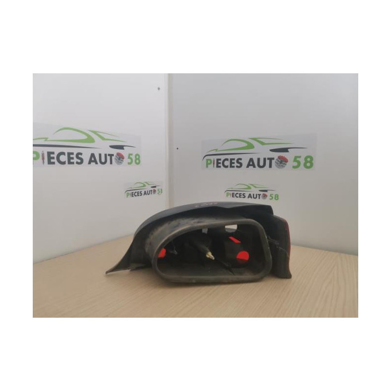 Feu arriere principal gauche (feux) CITROEN SAXO PHASE 1 d’occasion