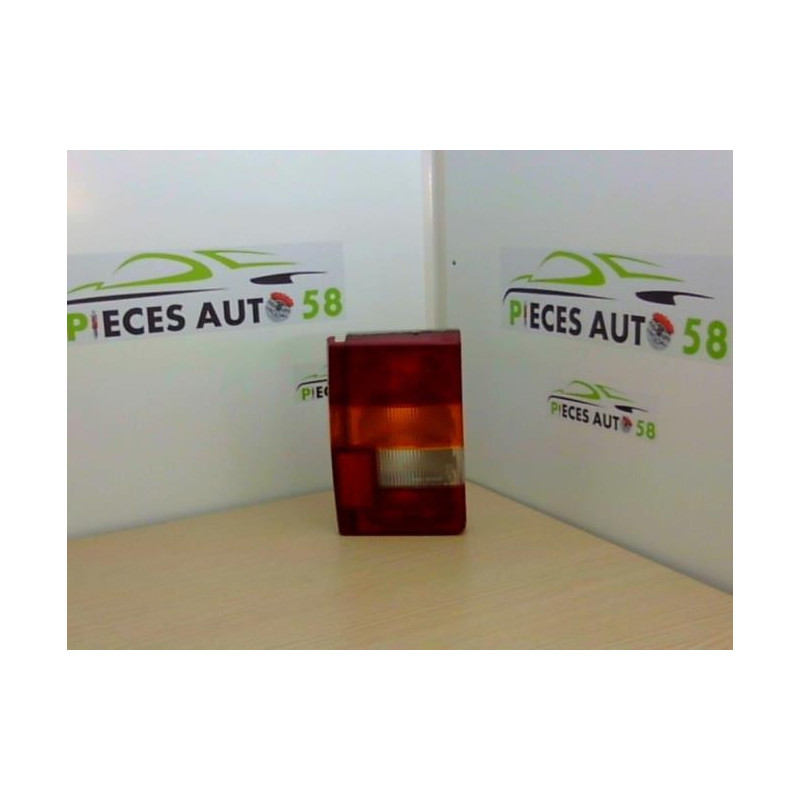 Feu arriere principal droit (feux) CITROEN AXEL d’occasion