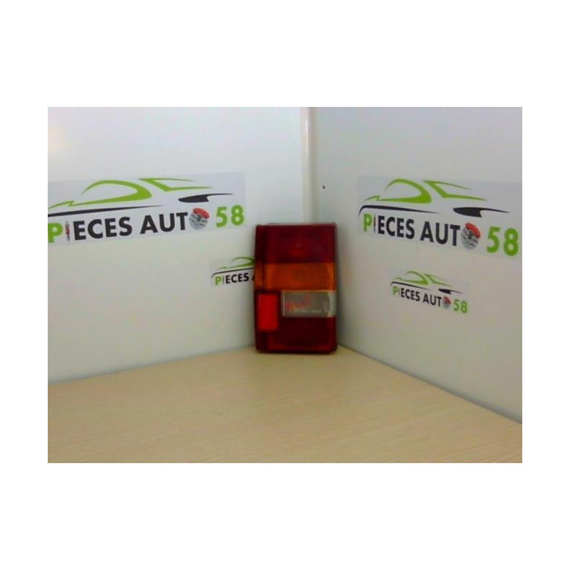 Feu arriere principal droit (feux) CITROEN AXEL d’occasion