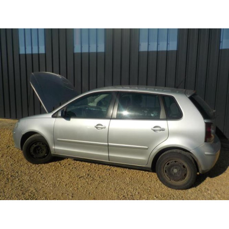 Levier frein à main VOLKSWAGEN POLO 4 PHASE 2 d’occasion