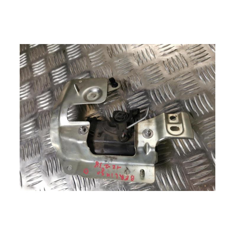 Poignee interieur porte laterale droite CITROEN BERLINGO 1 PHASE 2 d’occasion