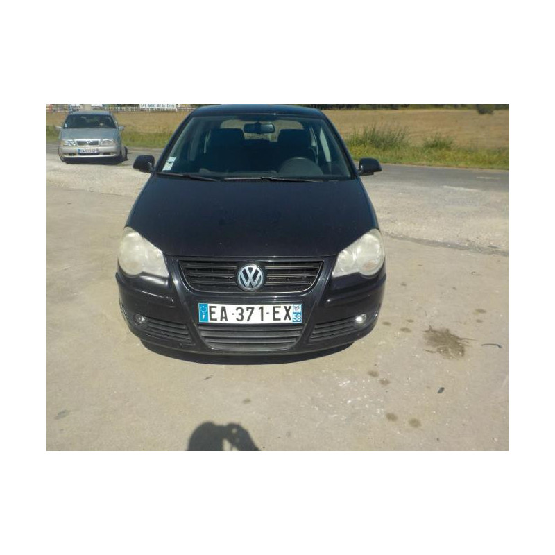 Levier frein à main VOLKSWAGEN POLO 4 PHASE 2 d’occasion