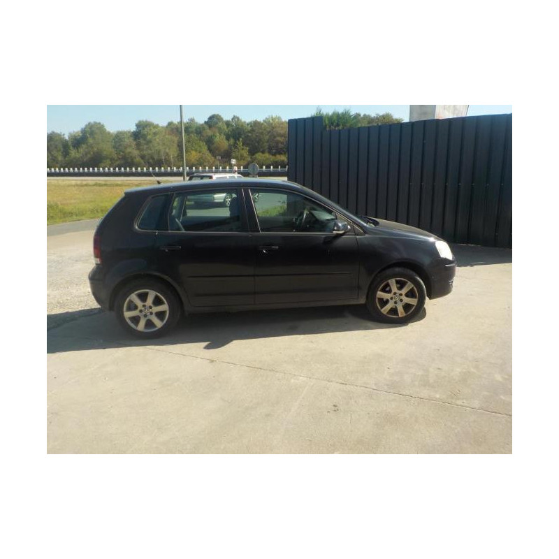 Levier frein à main VOLKSWAGEN POLO 4 PHASE 2 d’occasion