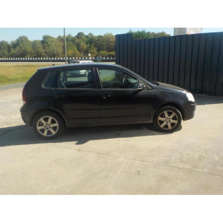 Levier frein à main VOLKSWAGEN POLO 4 PHASE 2 d’occasion