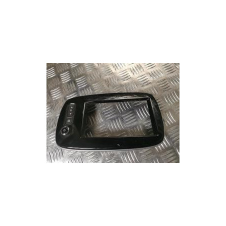 Facade autoradio SMART FORFOUR 2 d’occasion