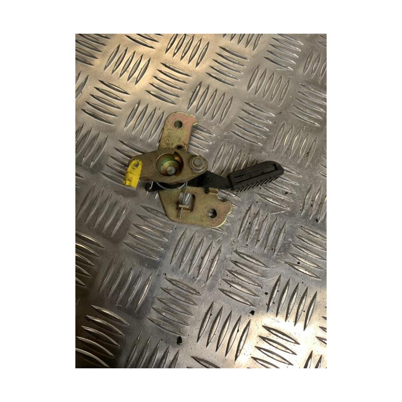 Poignee interieur porte de coffre gauche RENAULT  d’occasion
