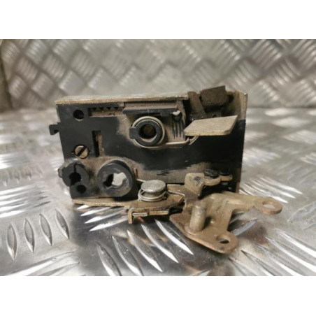 Serrure arriere droit CITROEN ZX PHASE 2 d’occasion