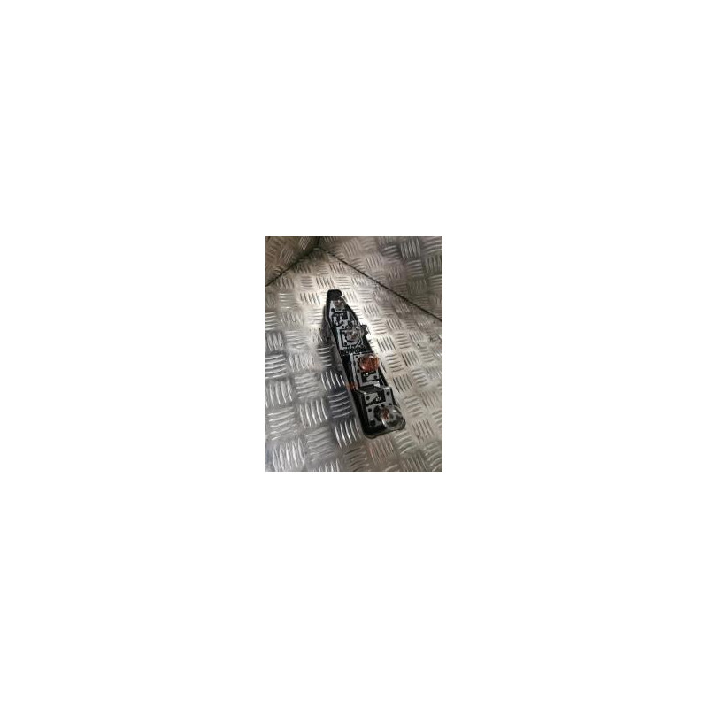 Platine feu arriere gauche RENAULT SCENIC 2 PHASE 1 d’occasion