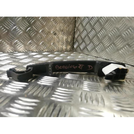 Poignee porte avant droit CITROEN BERLINGO 2 PHASE 3 d’occasion
