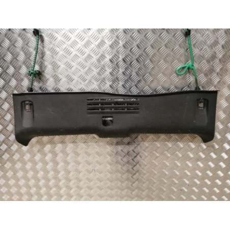 Garniture hayon RENAULT CLIO 3 PHASE 1 d’occasion